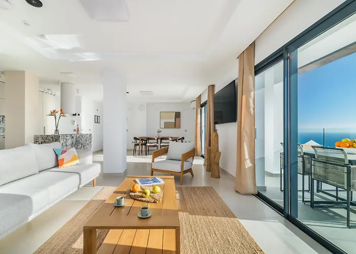 Presidential 350m2 Bellavista On One Level,private Spa&heated Pool Апартаменты